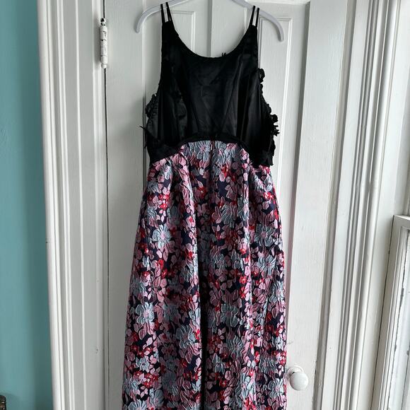 ML Monique Lhuillier Multi Floral Jacquard Gown - Picture 6 of 10